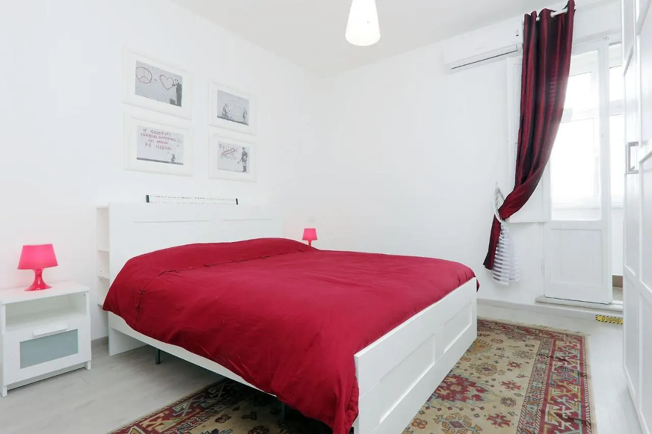 Caracciolo Apartments Rome